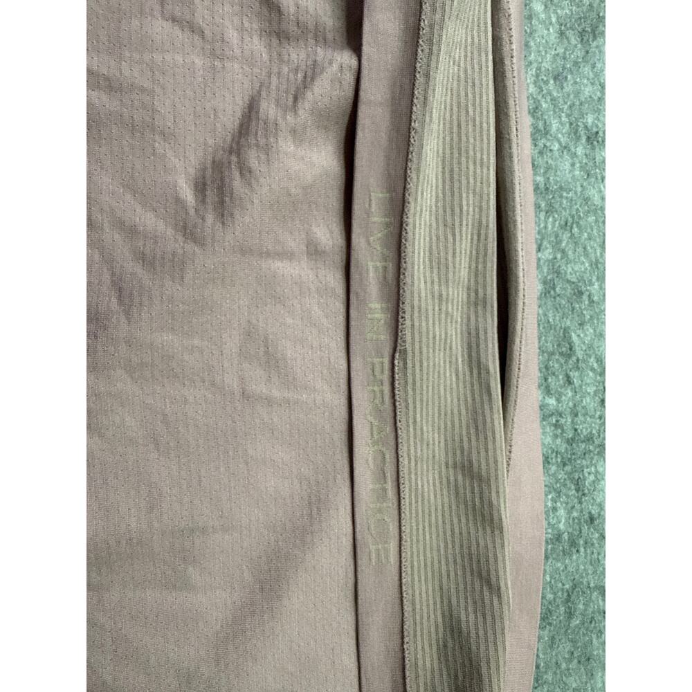 Lululemon Metal Vent Tech Polo Shirt Men’s Size Medium Dusty Rose Pink Taupe - Picture 7 of 8